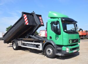 Volvo FL240