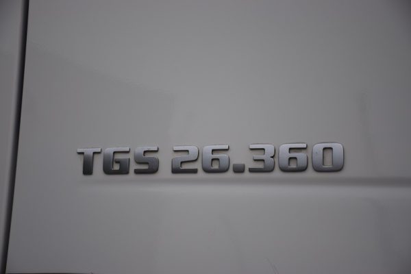 133 (8)