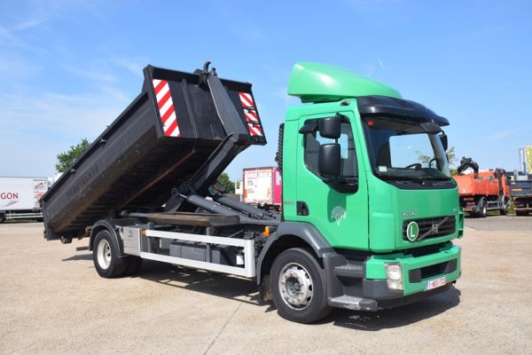 Volvo FL240