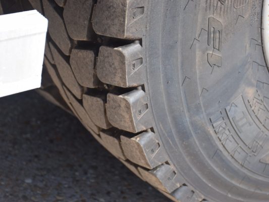 64 (21)